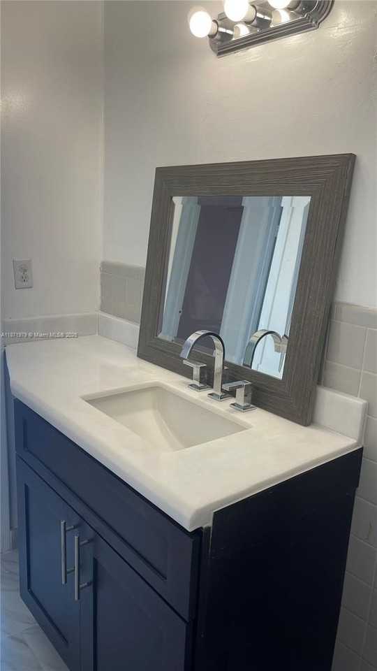 301 N 67th Ave - Photo 7 of 50