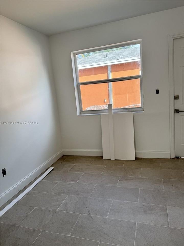 2051 Ne 167th St #2055 - Photo 6 of 18