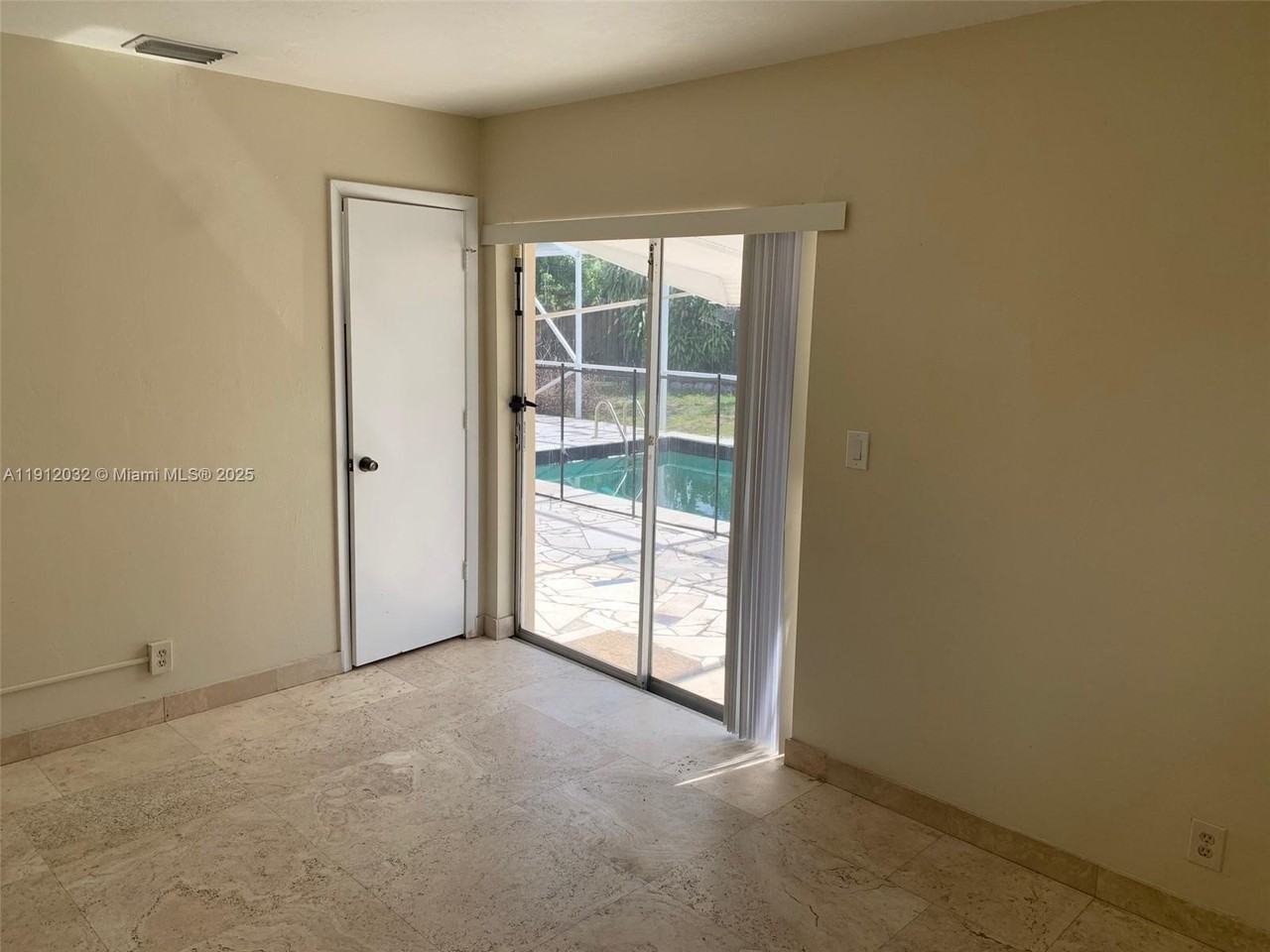 1680 Nw 1st Ter - Photo 7 of 12