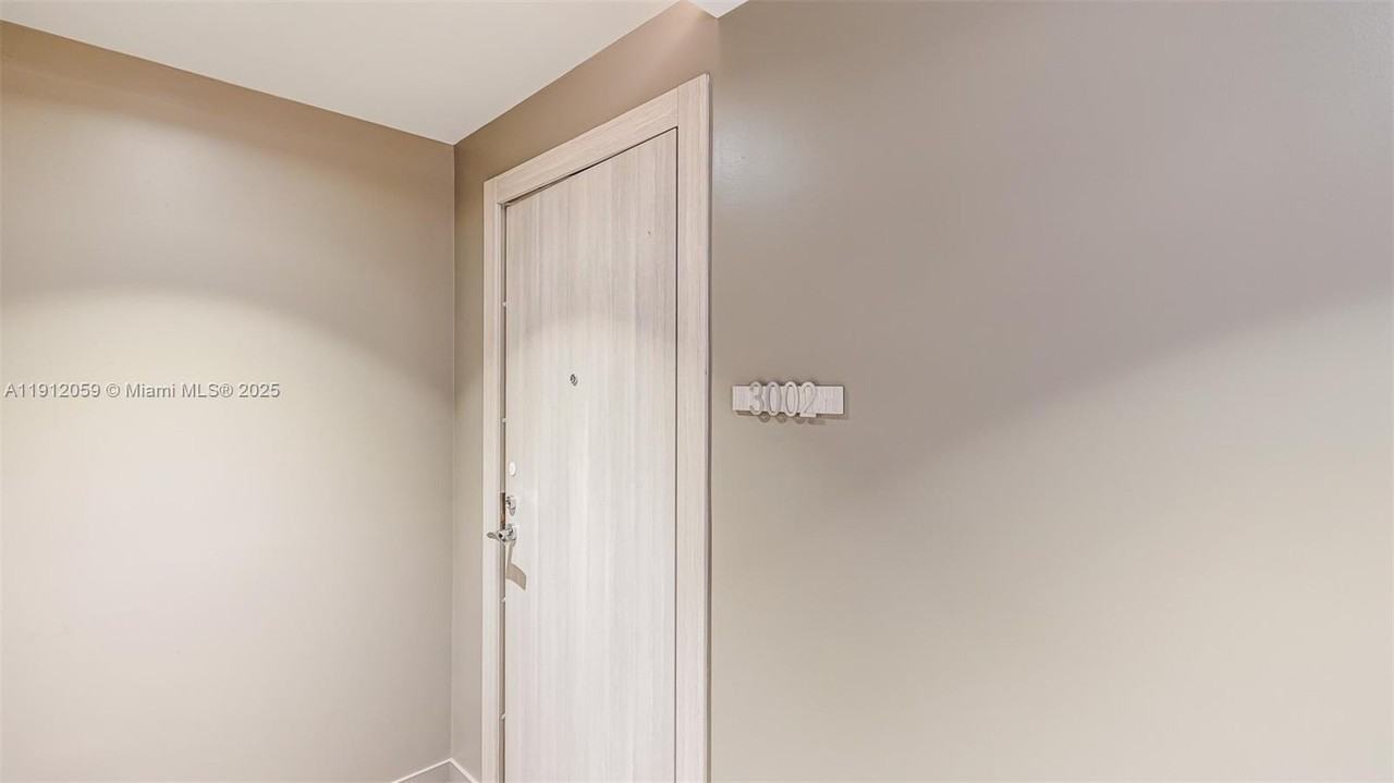 1000 Brickell Plz #3002 - Photo 5 of 50