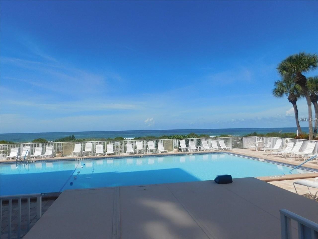 627 Alhambra Rd #603 - Photo 2 of 23