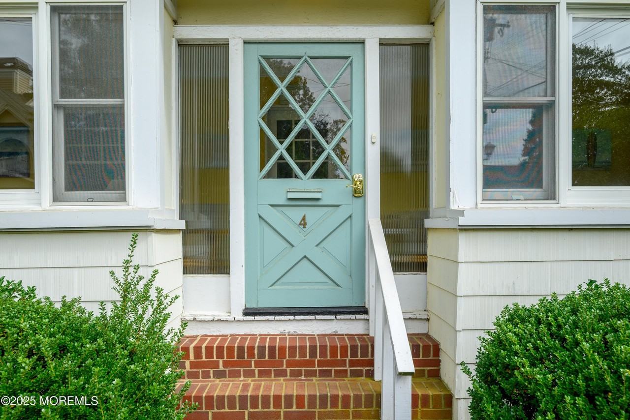 4 2nd Ave - Photo 3 of 49