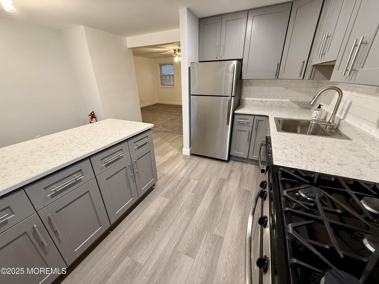 169 Manor Dr - Photo 2 of 15