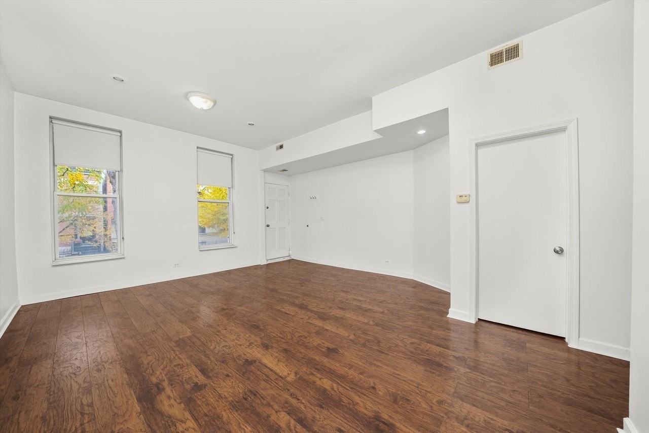 1946 N Wilmot Ave #2 - Photo 2 of 10