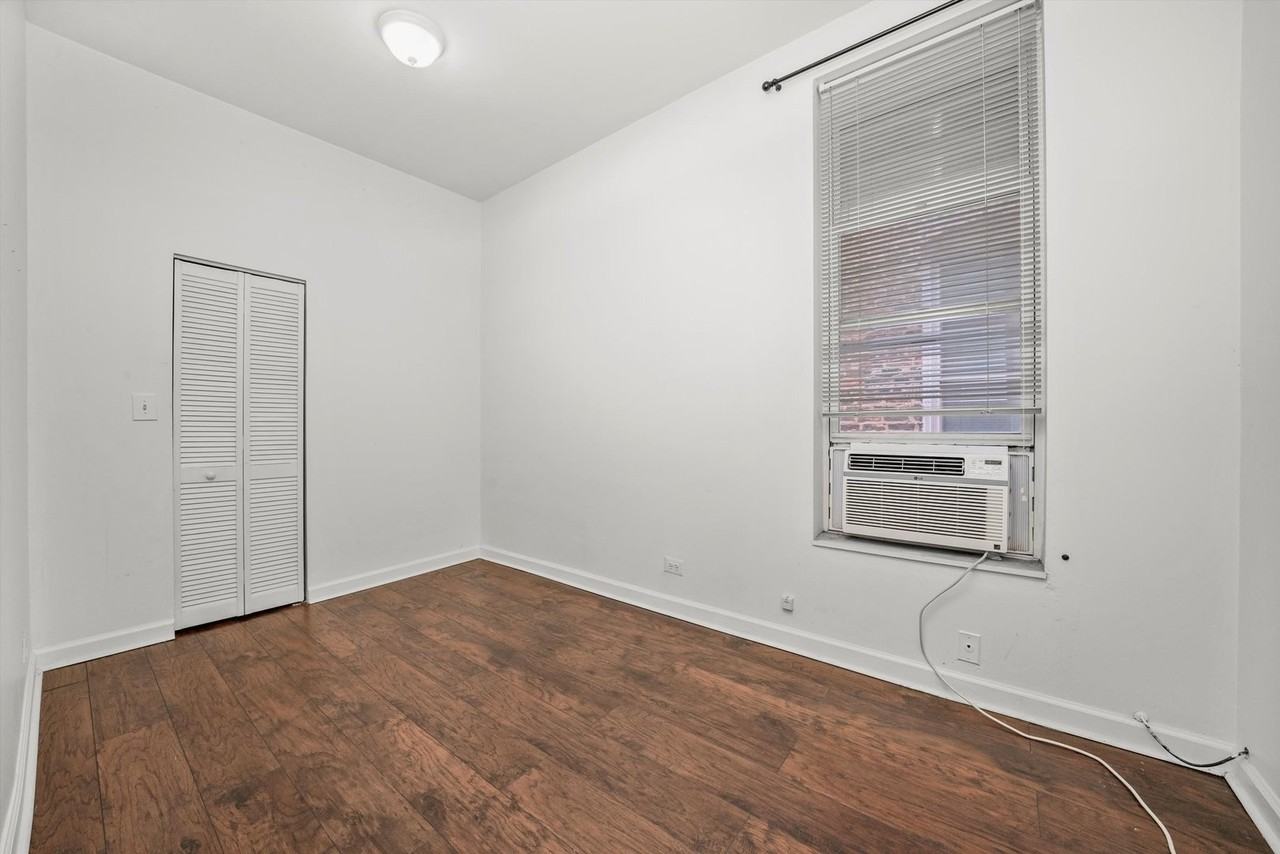 1946 N Wilmot Ave #2 - Photo 4 of 10