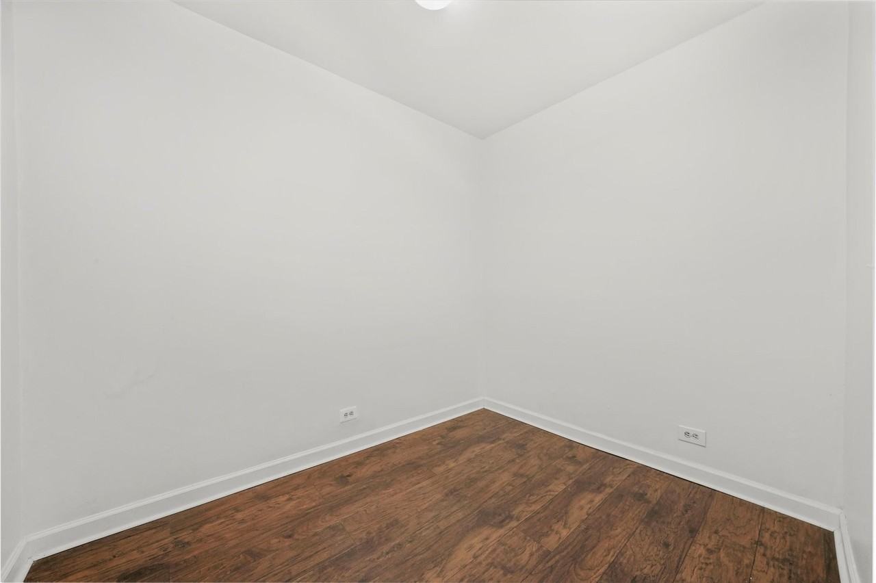 1946 N Wilmot Ave #2 - Photo 5 of 10