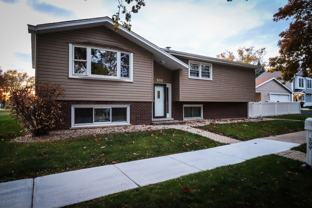 500 N Westwood Ave - Photo 1 of 1