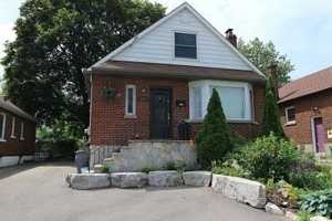 featured image of 513 Bond St E #UPPER