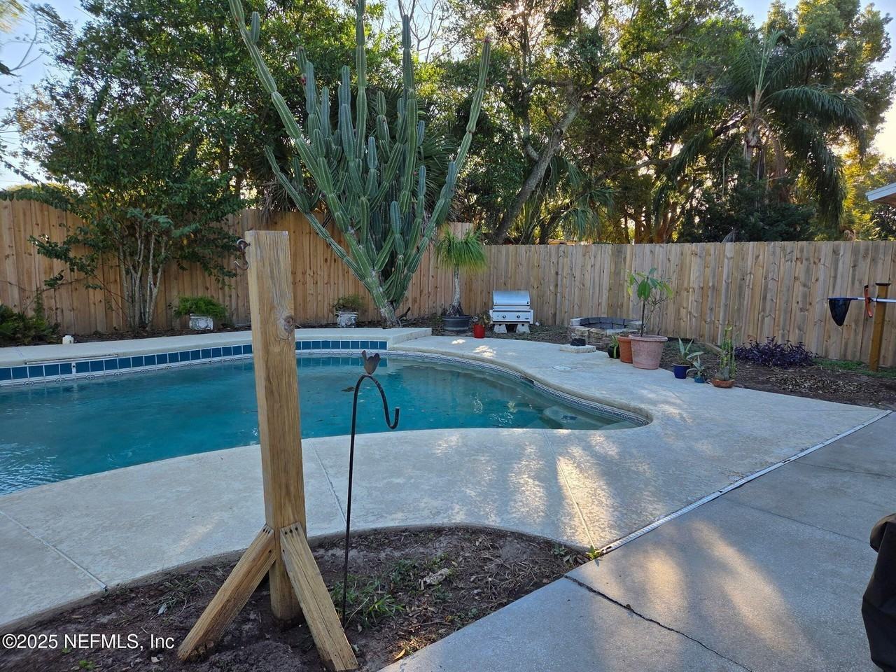 1811 Eastern Dr - Photo 6 of 6