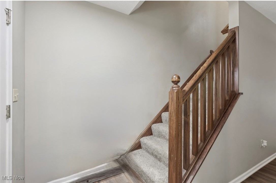 407 Rachel Ln - Photo 3 of 21