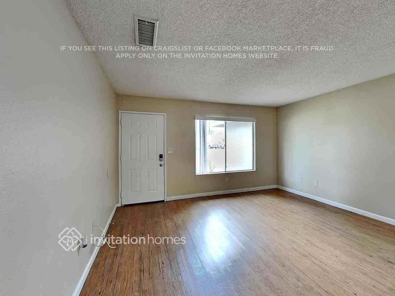 1373 San Miguel Dr - Photo 3 of 17