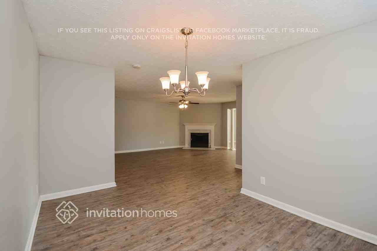 423 Crested View Dr - Photo 5 of 21