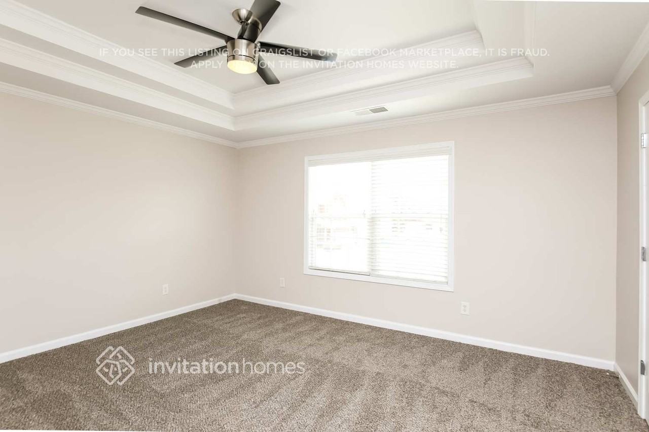 195 Green Bridge Ct - Photo 7 of 16