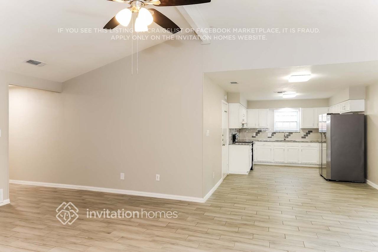 6221 Hott Springs Dr - Photo 5 of 16