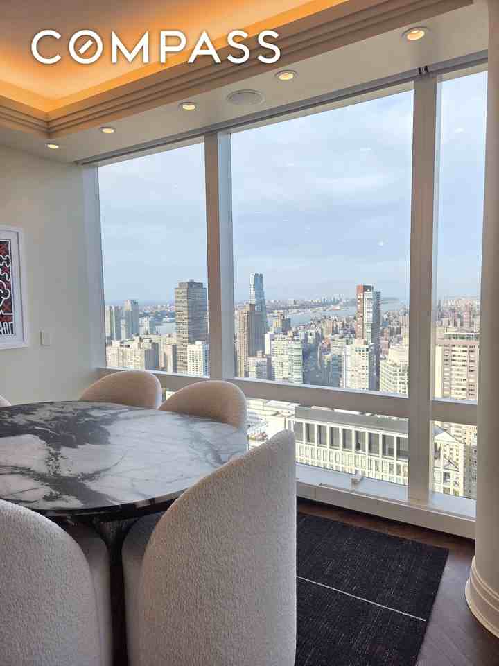 80 Columbus Circle #65B - Photo 5 of 16