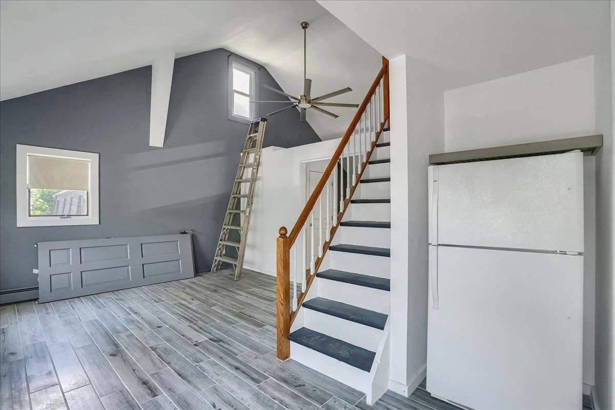 205 Hudson St #3 - Photo 6 of 12