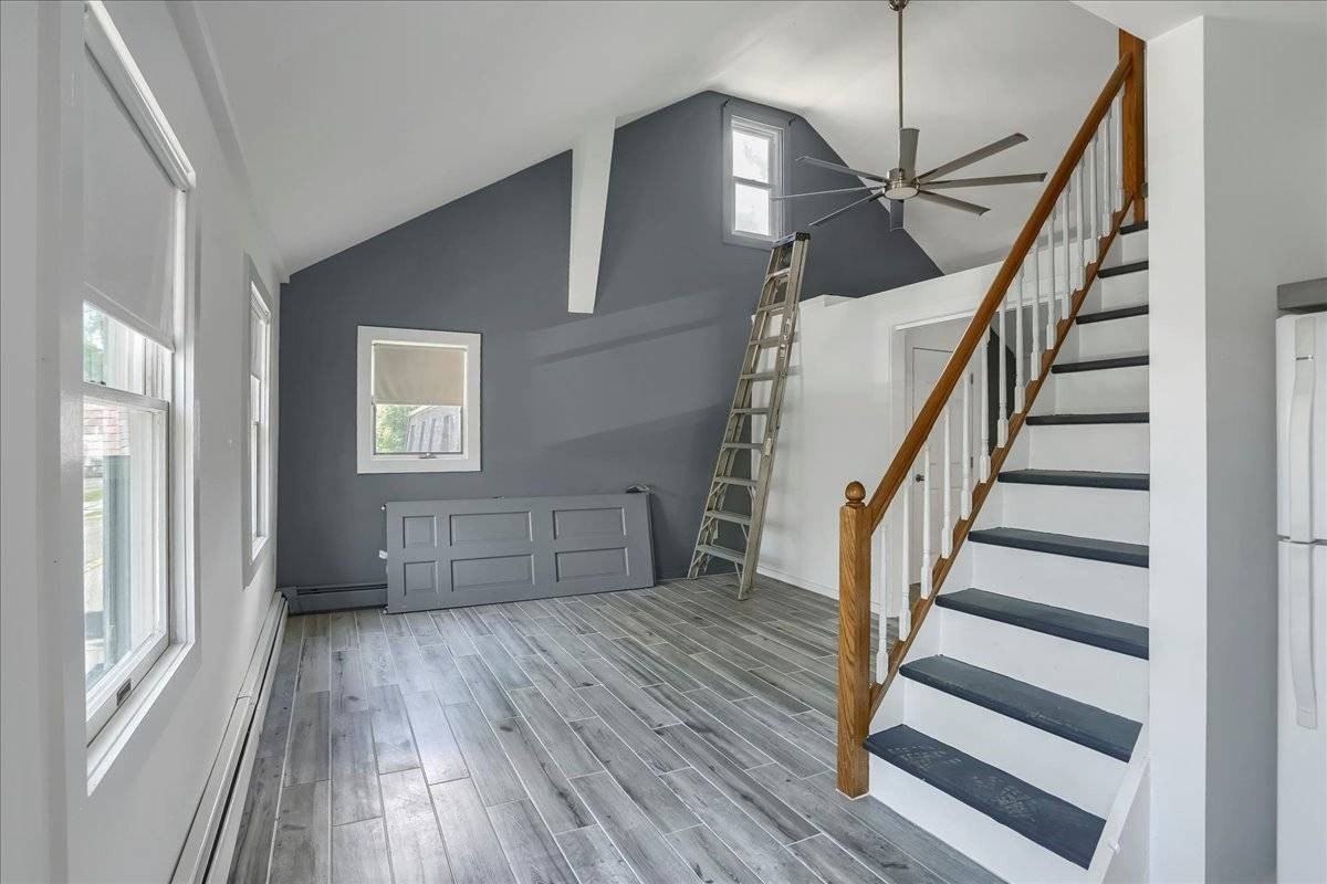 205 Hudson St #3 - Photo 7 of 12