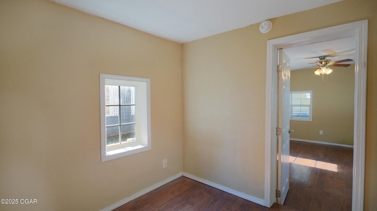 919 Jefferson Avenue - Photo 7 of 14