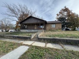 featured image of 605 Galena Ave