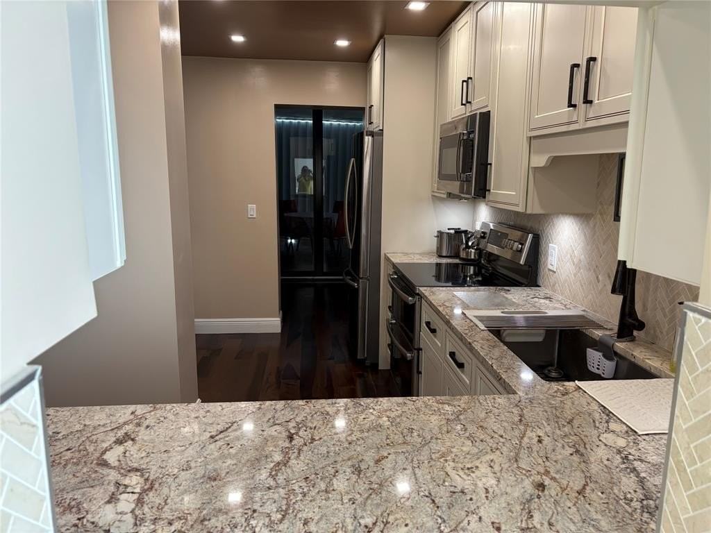 1401 S Ocean Blvd #208 - Photo 4 of 15