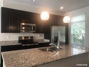 507 Midland Blvd #26 - Photo 4 of 19