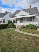 featured image of 736 Garfield Ave