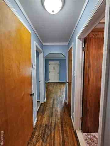 736 Garfield Ave - Photo 6 of 15