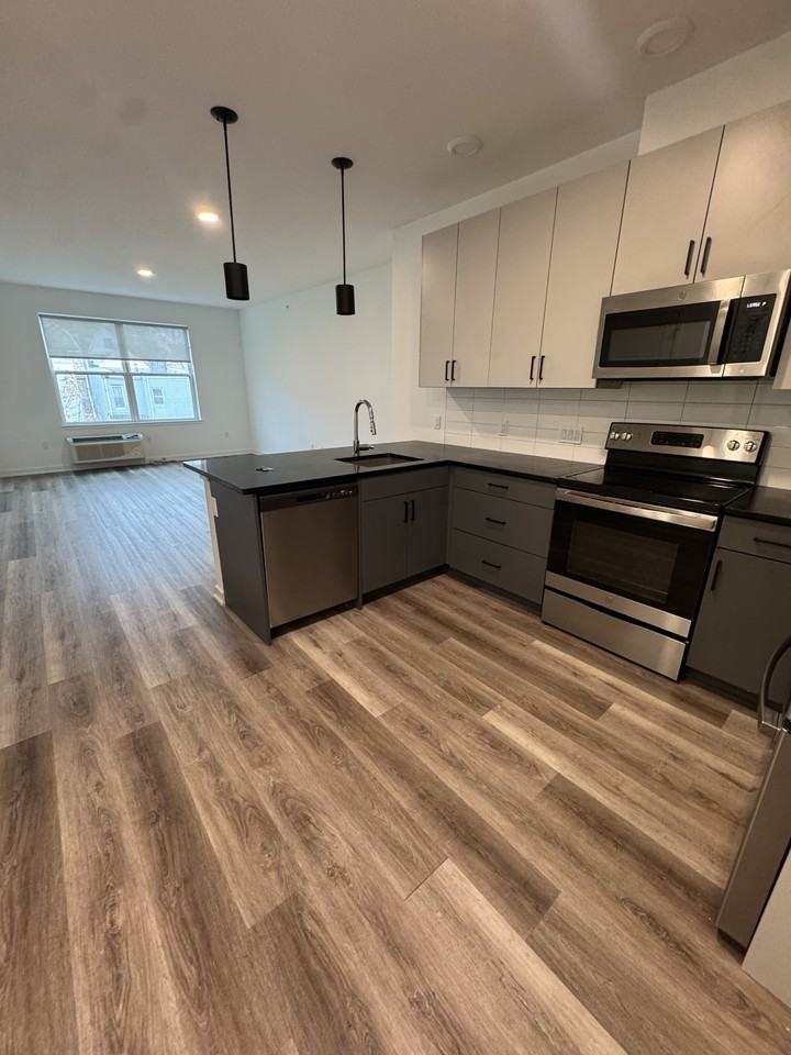 829 Garfield Avenue #207 - Photo 2 of 12