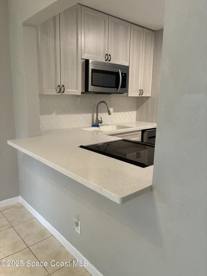 467 Ibis Ln Unit 8-12 #8-12 - Photo 3 of 36