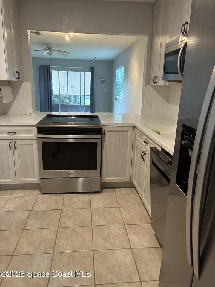 467 Ibis Ln Unit 8-12 #8-12 - Photo 4 of 36