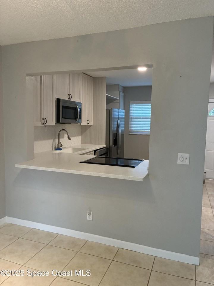 467 Ibis Ln Unit 8-12 #8-12 - Photo 5 of 36