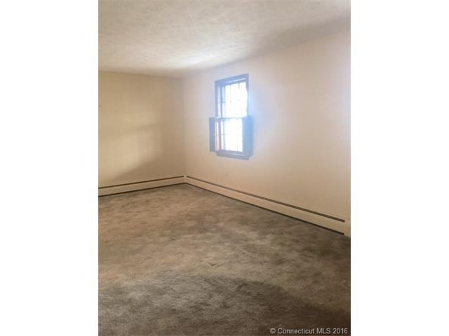 13 Spruce St - Photo 3 of 10