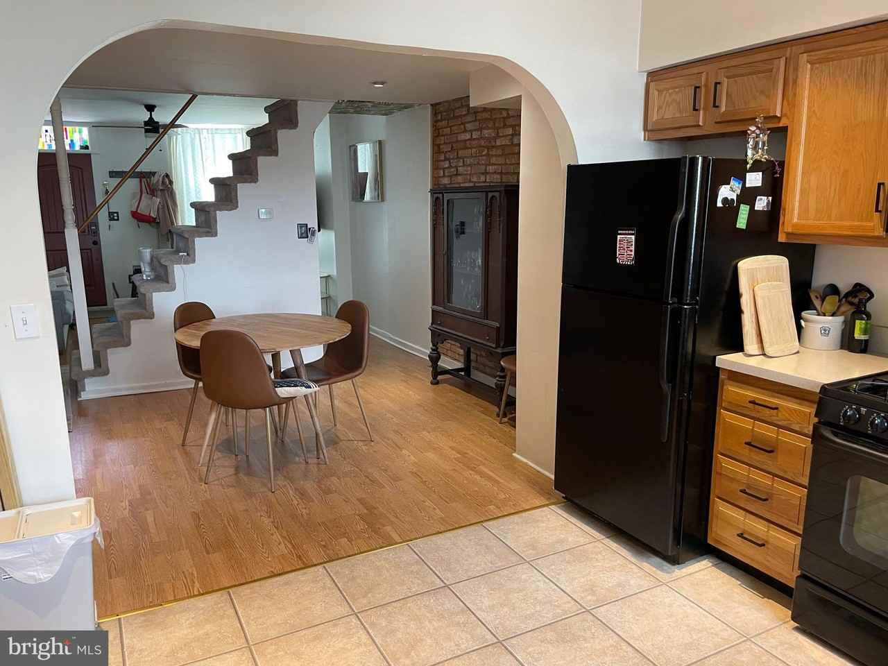 1841 Light St - Photo 5 of 21