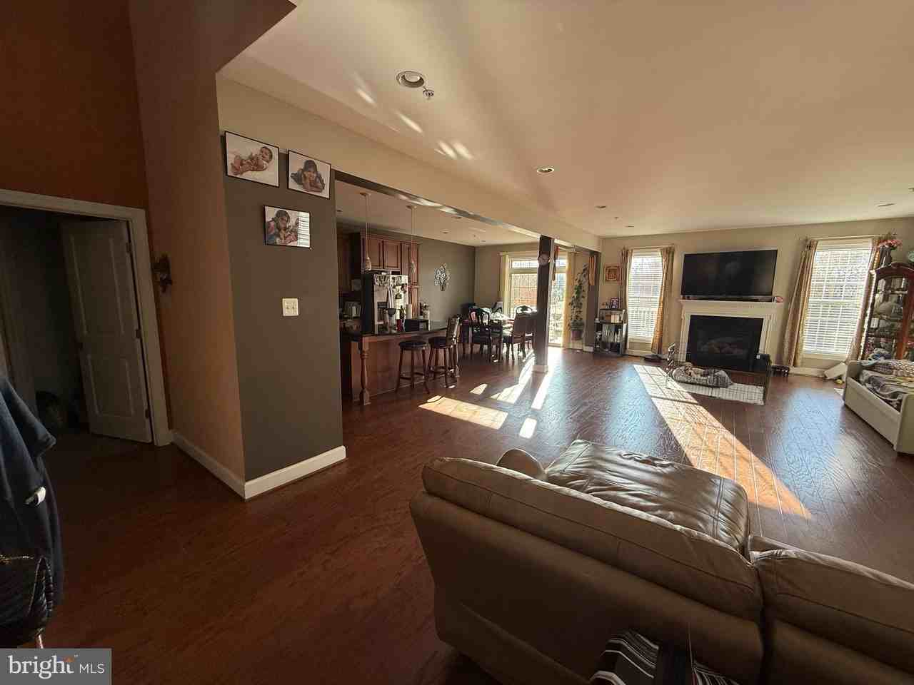 2720 Cheekwood Cir - Photo 3 of 15