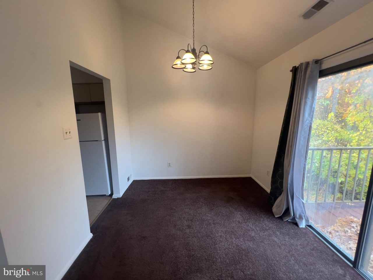 806 Cypress Point Cir Unit B #B - Photo 4 of 14