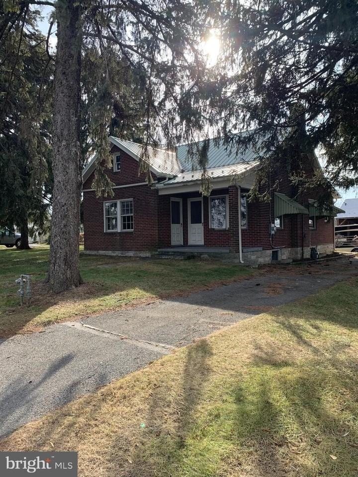 764 Buchanan Trl E - Photo 2 of 24