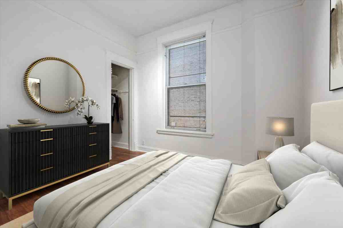 709 W Roscoe St Apt 1r - Photo 6 of 20