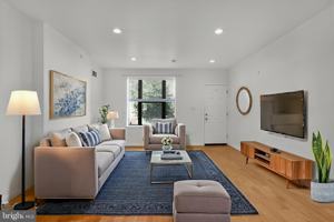 featured image of 2215 South Hicks Street