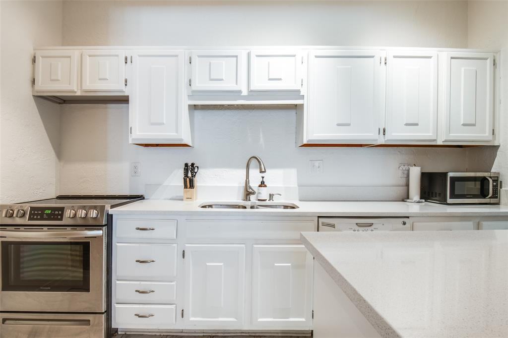 4845 Swiss Ave ##101 - Photo 5 of 22