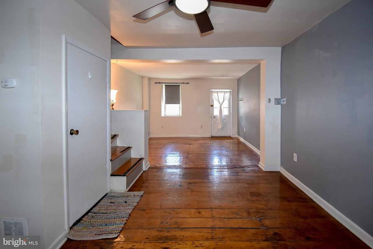 132 Conarroe St - Photo 5 of 23