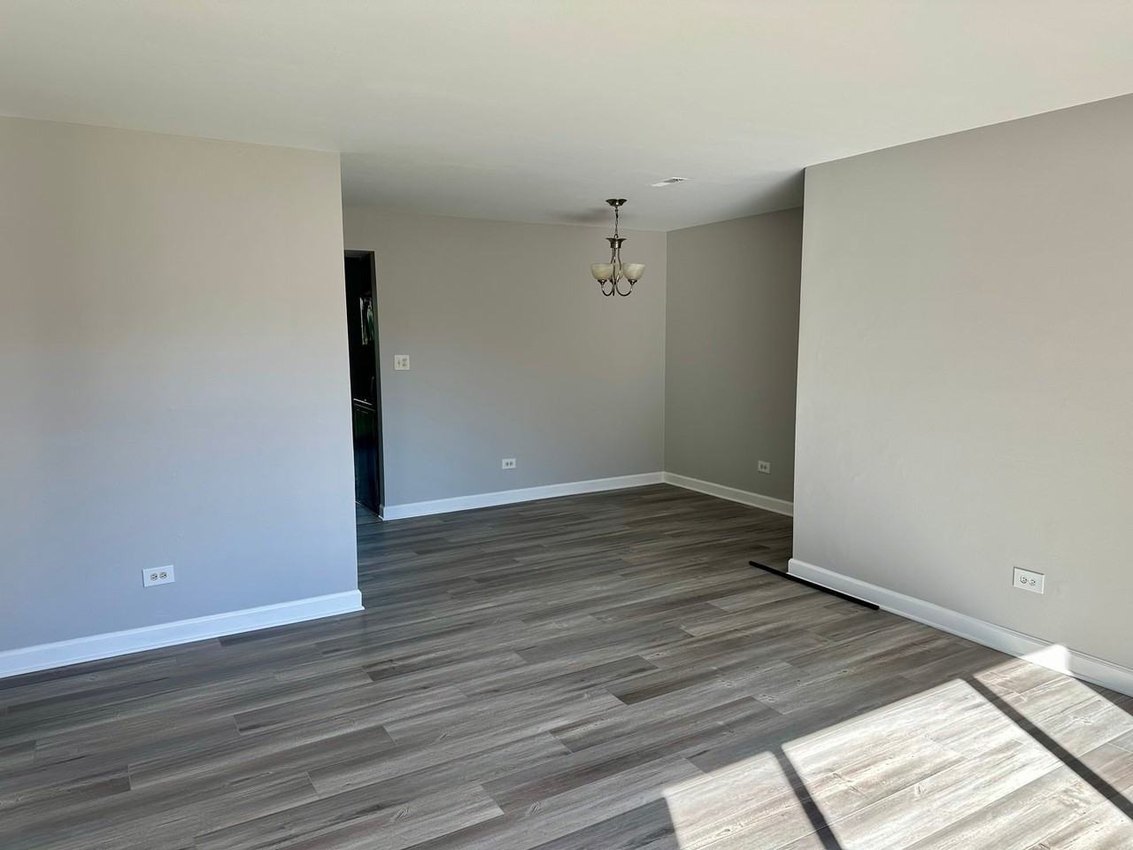 9320 Hamilton Ct - Photo 3 of 17