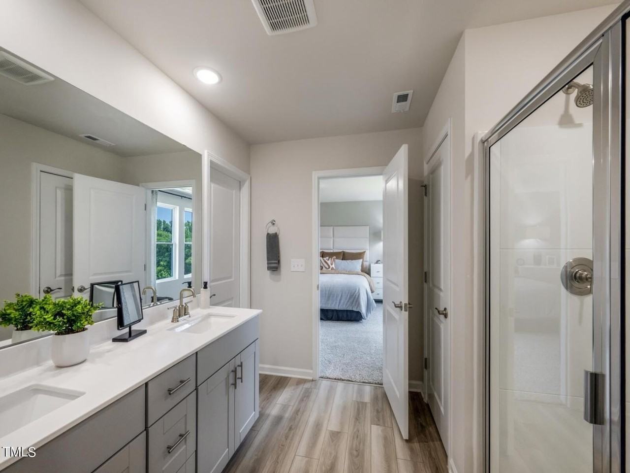 327 White Birch Ln - Photo 2 of 15