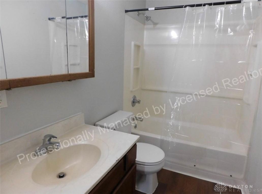 1580 Highland Ave - Photo 6 of 11