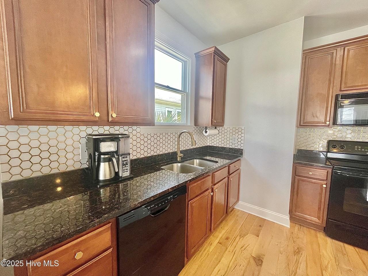 1306 Snapper Ln Unit 1 #1 - Photo 5 of 15