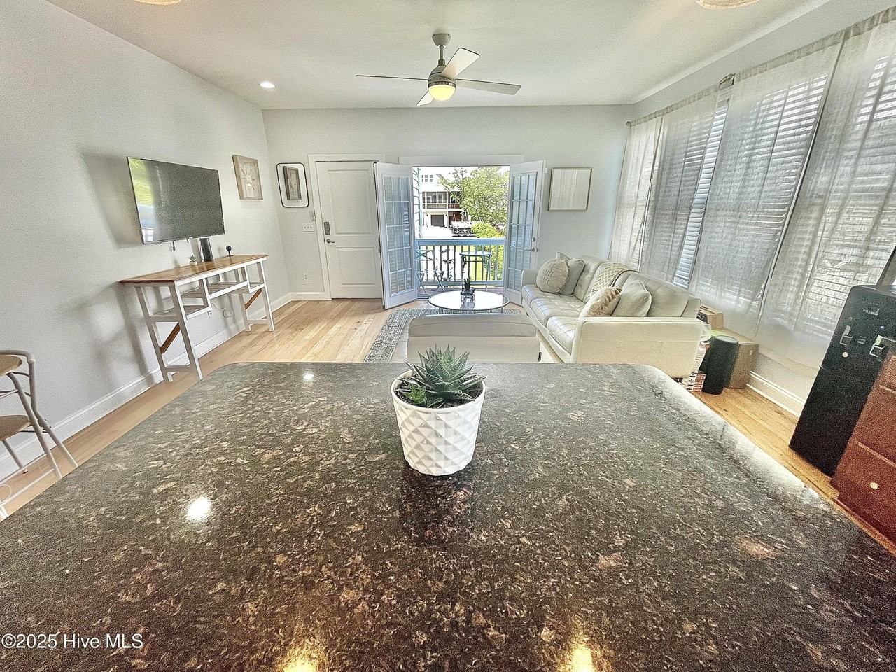 1306 Snapper Ln Unit 1 #1 - Photo 7 of 15