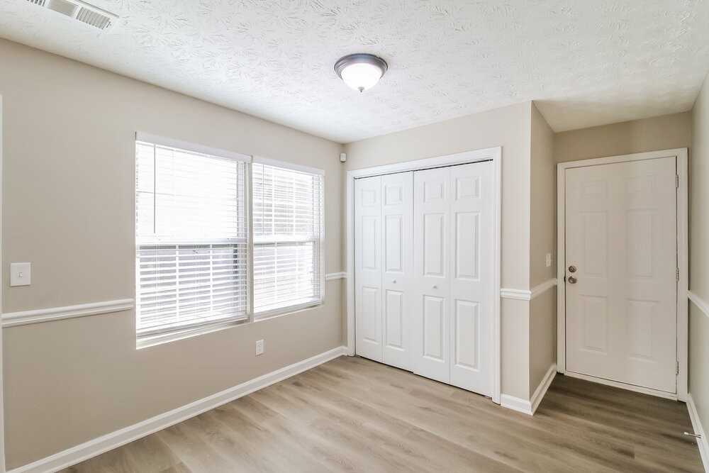 423 Underwood Ct - Photo 7 of 17