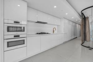 featured image of 1033 Nelson Street #17xx