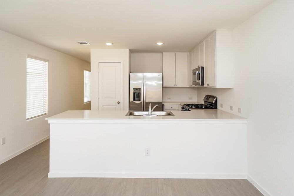 11525 Chestnut Rose - Photo 7 of 16