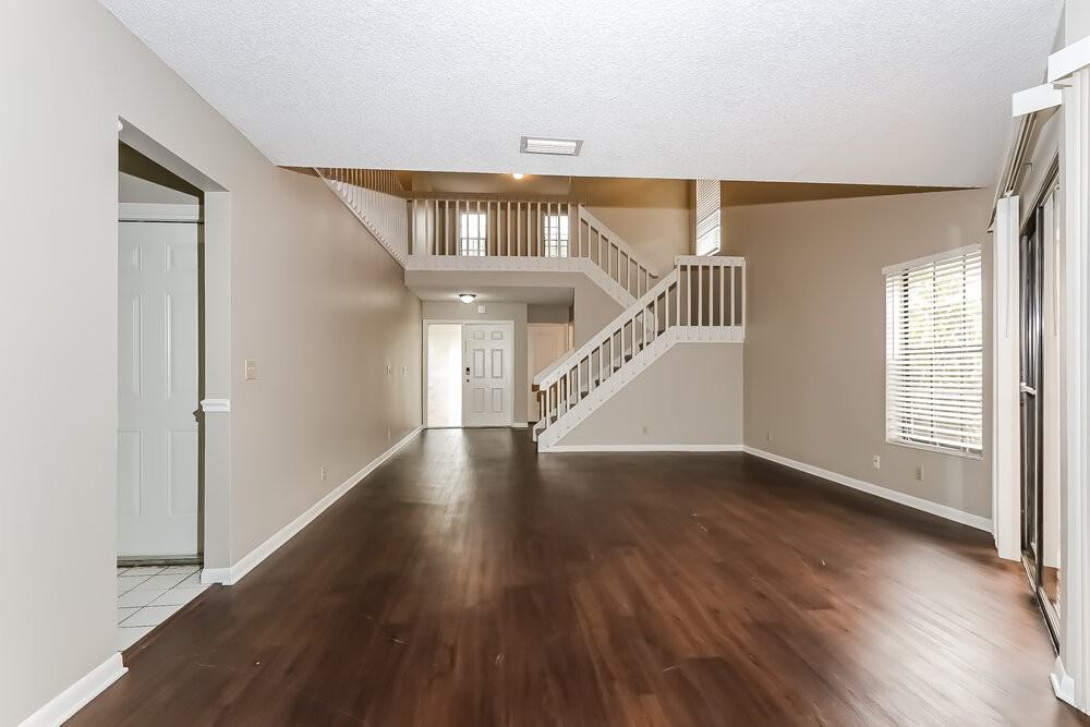 12620 Shoreside Ln - Photo 4 of 16