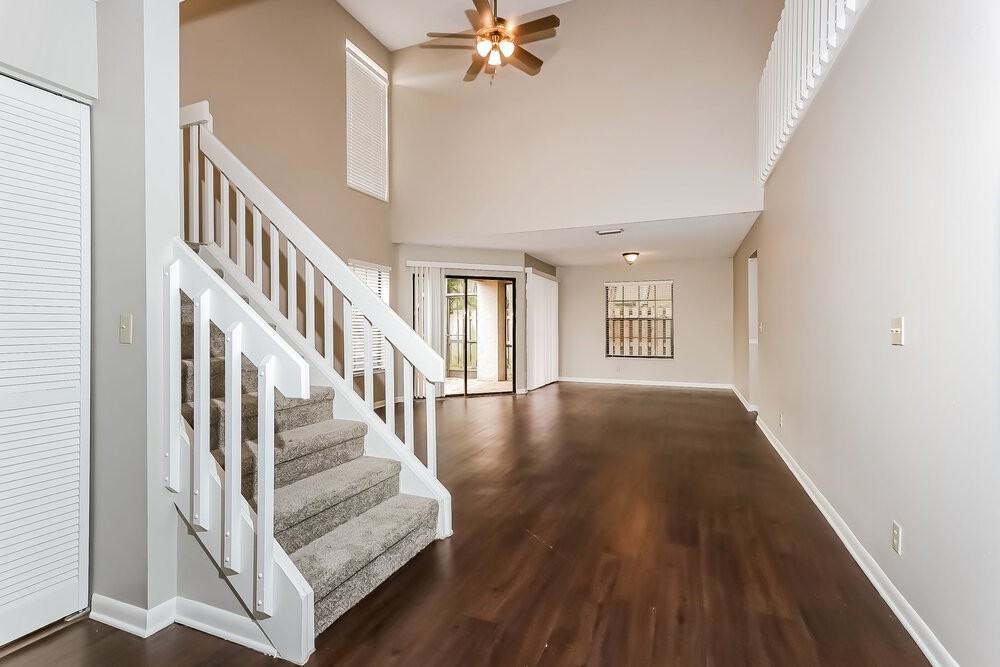 12620 Shoreside Ln - Photo 5 of 16